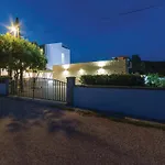 Two-bedroom In Verunic * Veli Rat