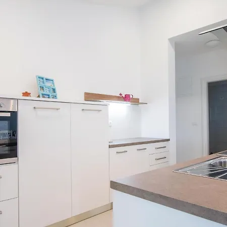 Apartment Two-bedroom In Verunic *