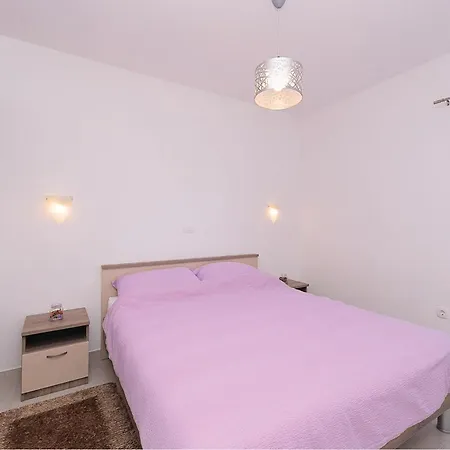 Two-bedroom In Verunic Apartment