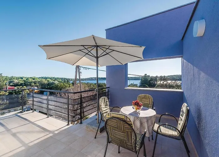 Two-bedroom In Verunic *